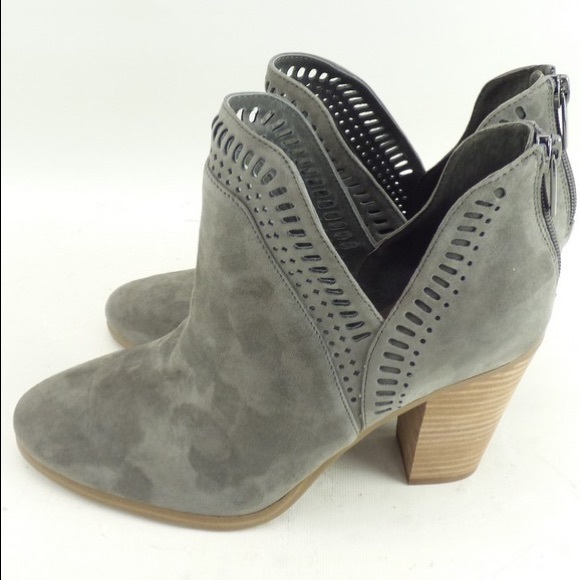 Vince Camuto Shoes - Vince Camuto Fileana Split Shaft Bootie- size 8